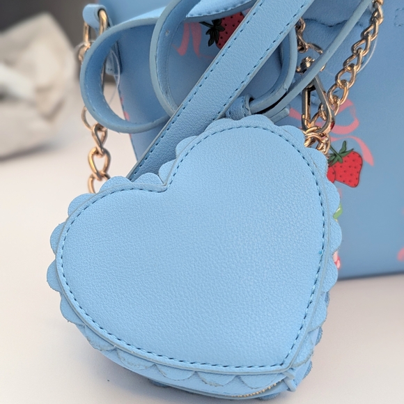 NWT Juicy Couture Sweet Strawberry Tote/Crossbody Bag w/Fun Detachable Pieces - Picture 5 of 16